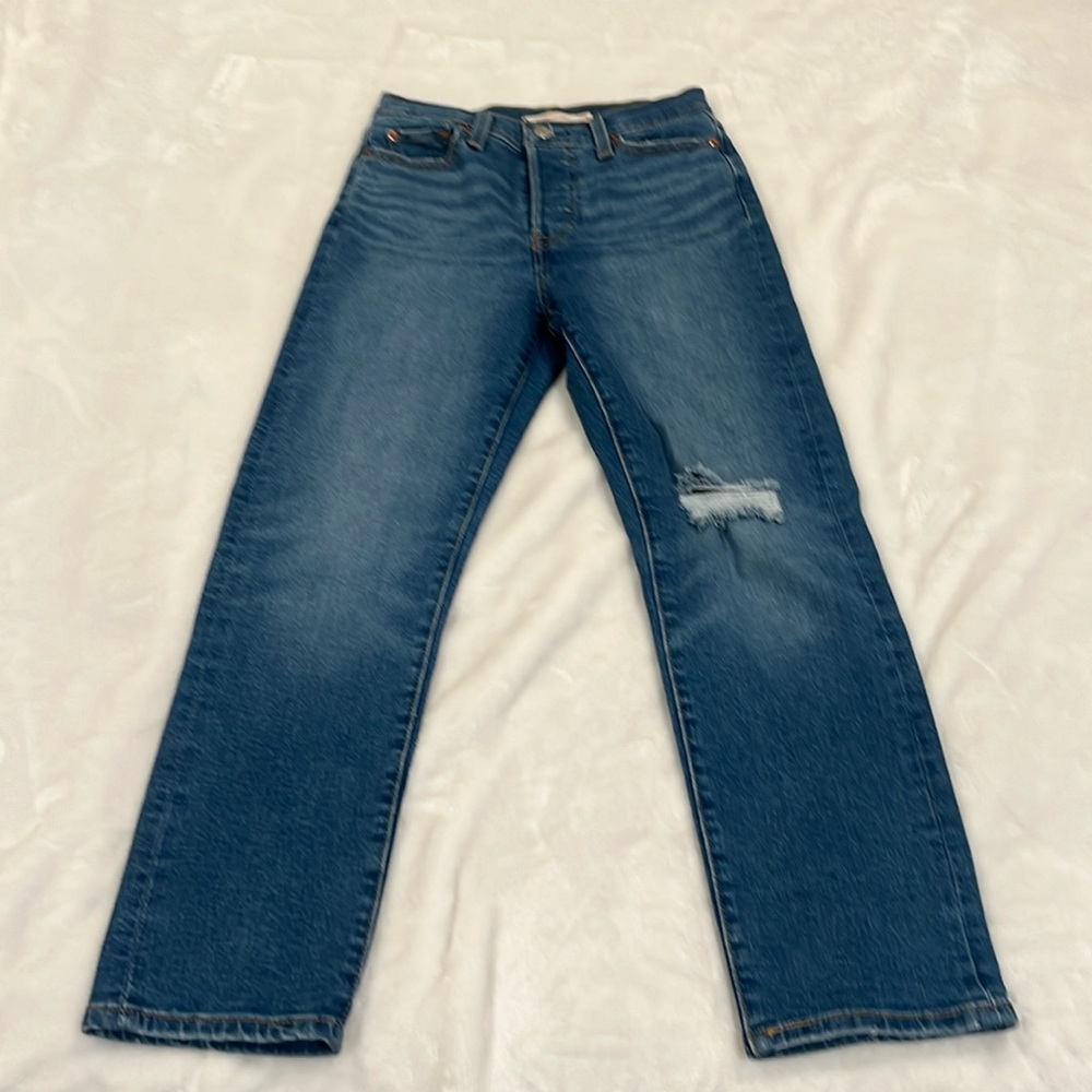 Levis wedgie straight